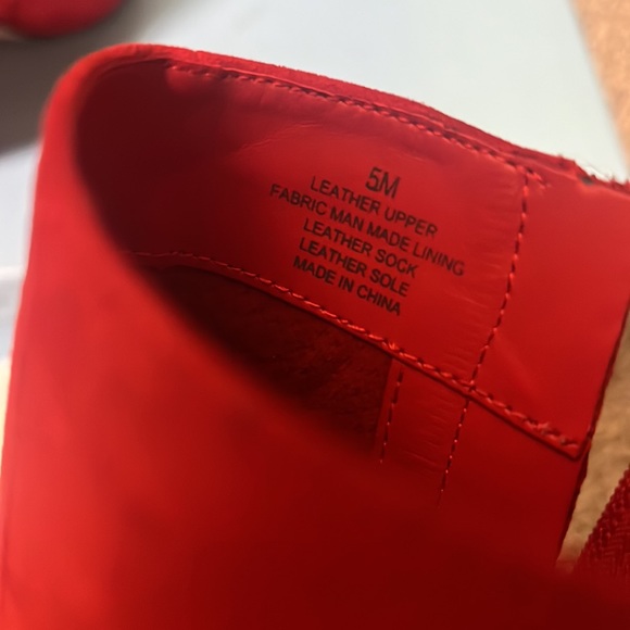 Antonio Melani Size: 5M red leather booties with gold on heel - Picture 5 of 6